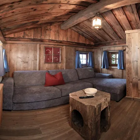 Bretei Huette شاليه غروسارل